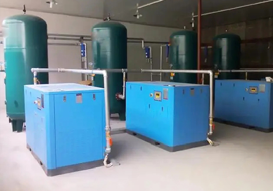 ¿Dónde debe ubicarse el compresor de aire en la fábrica? ¿Cuáles son los requisitos? (1)